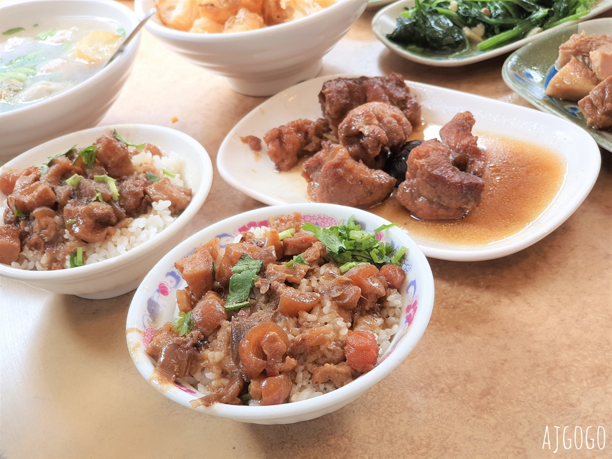 福泰飯桌 赤崁樓旁的傳統台南味早餐 肉燥飯、虱目魚皮湯、各種小菜