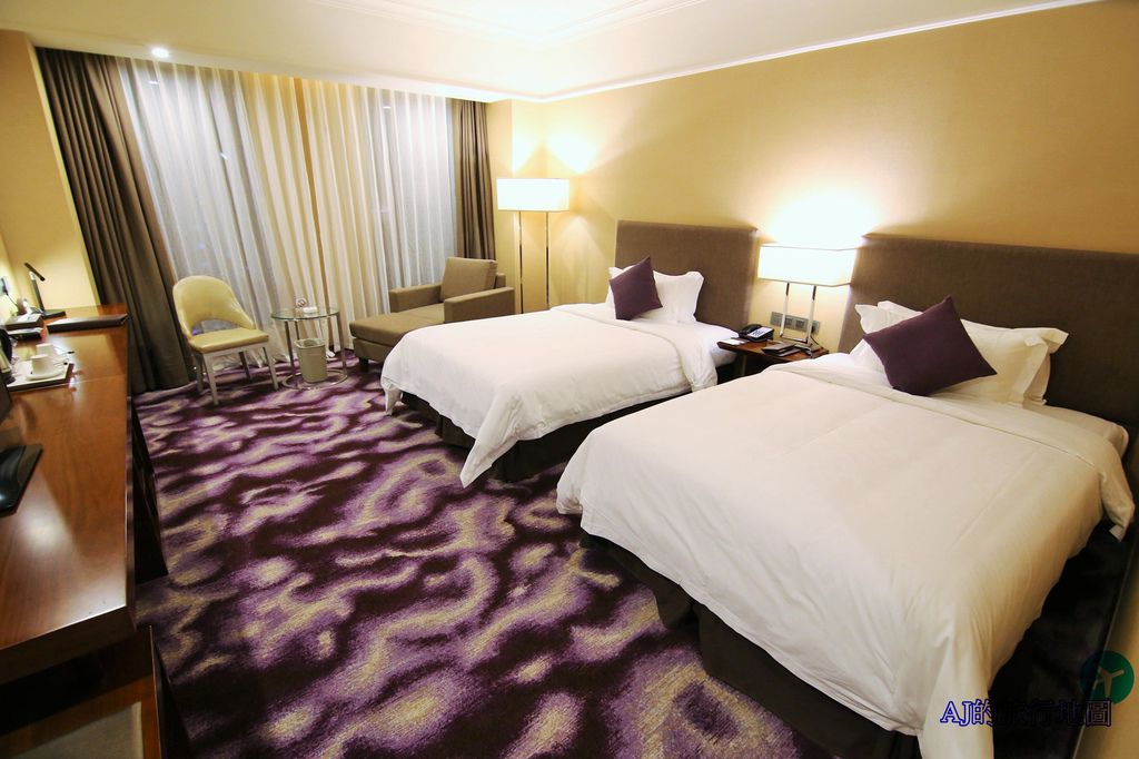 （中國張家界飯店）藍灣柏格國際酒店 BLUEBAY HOTEL 高級標準雙人房、早餐分享