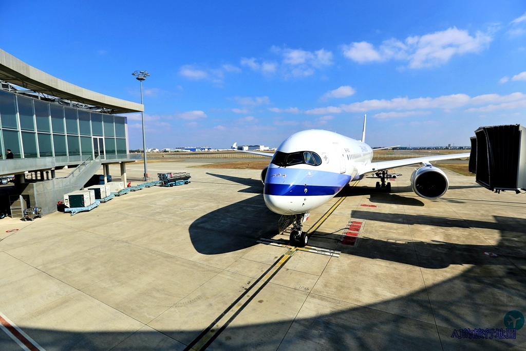 中華航空A350-900XWB 豪華商務艙、豪華經濟艙、經濟艙、機上娛樂系統AVOD分享 加碼駕駛艙與組員休息室實景照