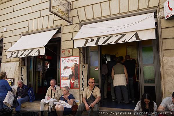 （羅馬美食）CP值高的Alice Pizza  在梵蒂岡旁～