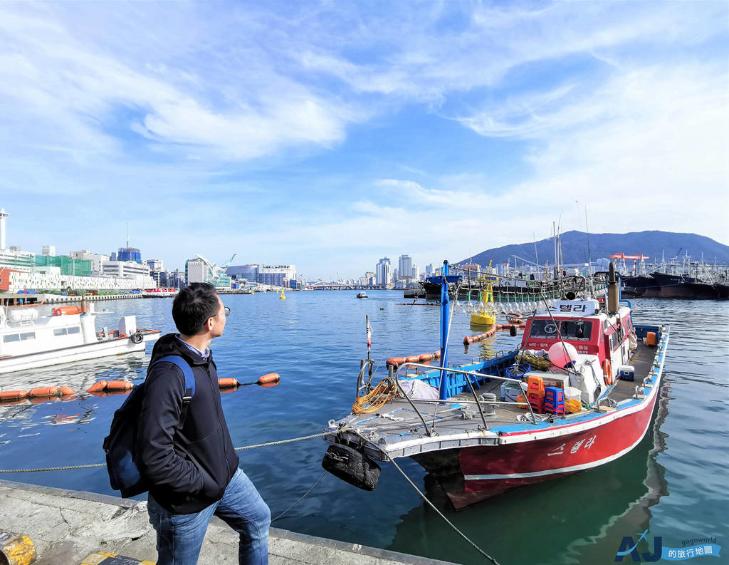 （釜山魚市場）札嘎其市場 釜山最大的海鮮市場 生章魚、帝王蟹、松葉蟹、魚乾 交通分享