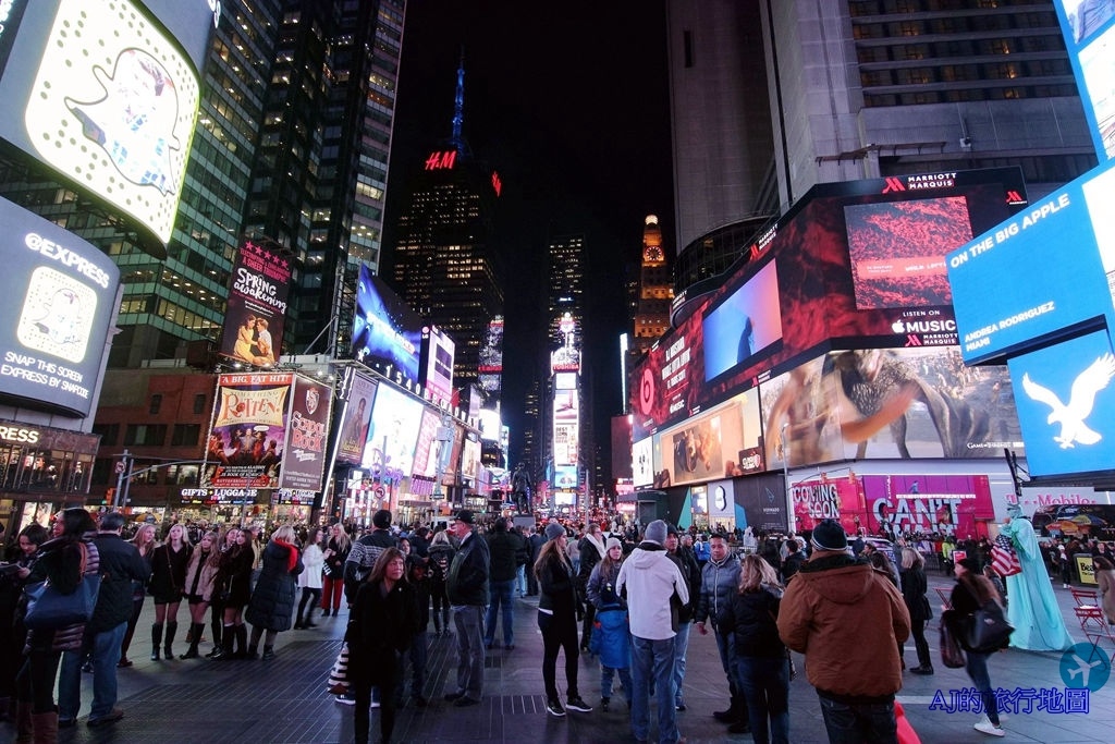 （紐約遊記）時報廣場 VS 時代廣場 Times Square 差點沒被電子看板閃瞎 M&M’S World 與迪士尼商店