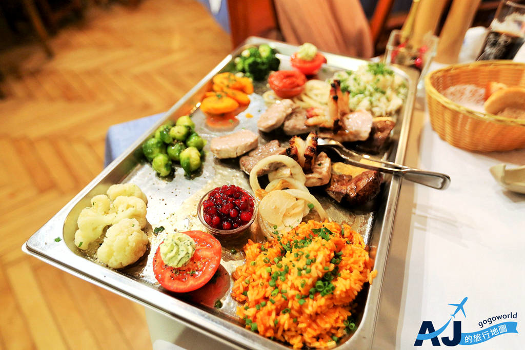 （哈修塔特美食推薦）烤肉鱒魚傳統奧地利餐廳 Gasthof Zauner 好吃的綜合烤肉拼盤 文末有完整菜單價格